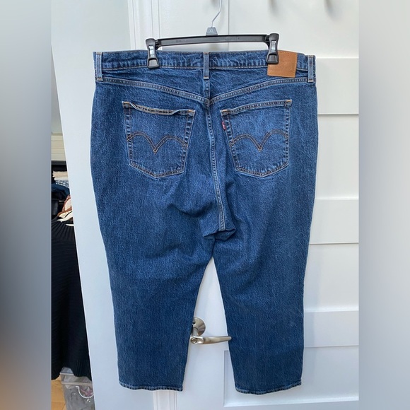 Levi’s wedgie straight size ankle cut dark denim jeans​ - Picture 6 of 9